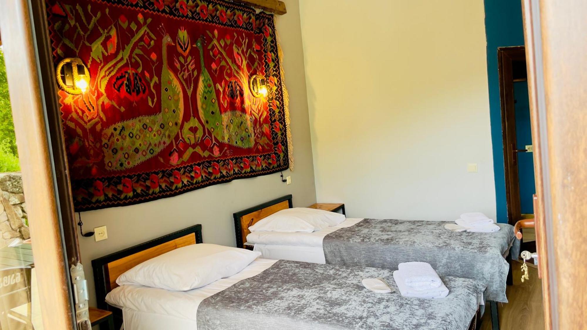 Hotel Hobbiton Near Vardzia Caves T'mogvi Buitenkant foto