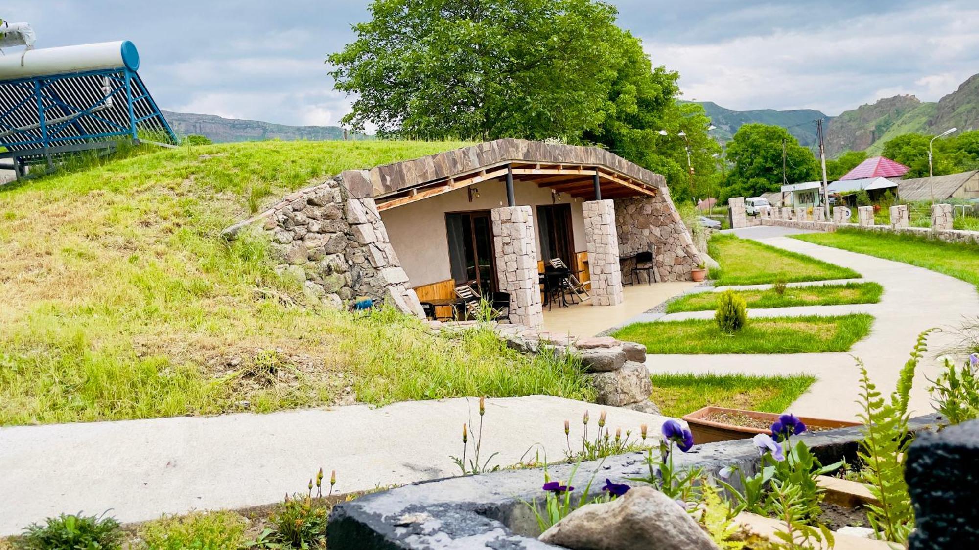 Hotel Hobbiton Near Vardzia Caves T'mogvi Buitenkant foto